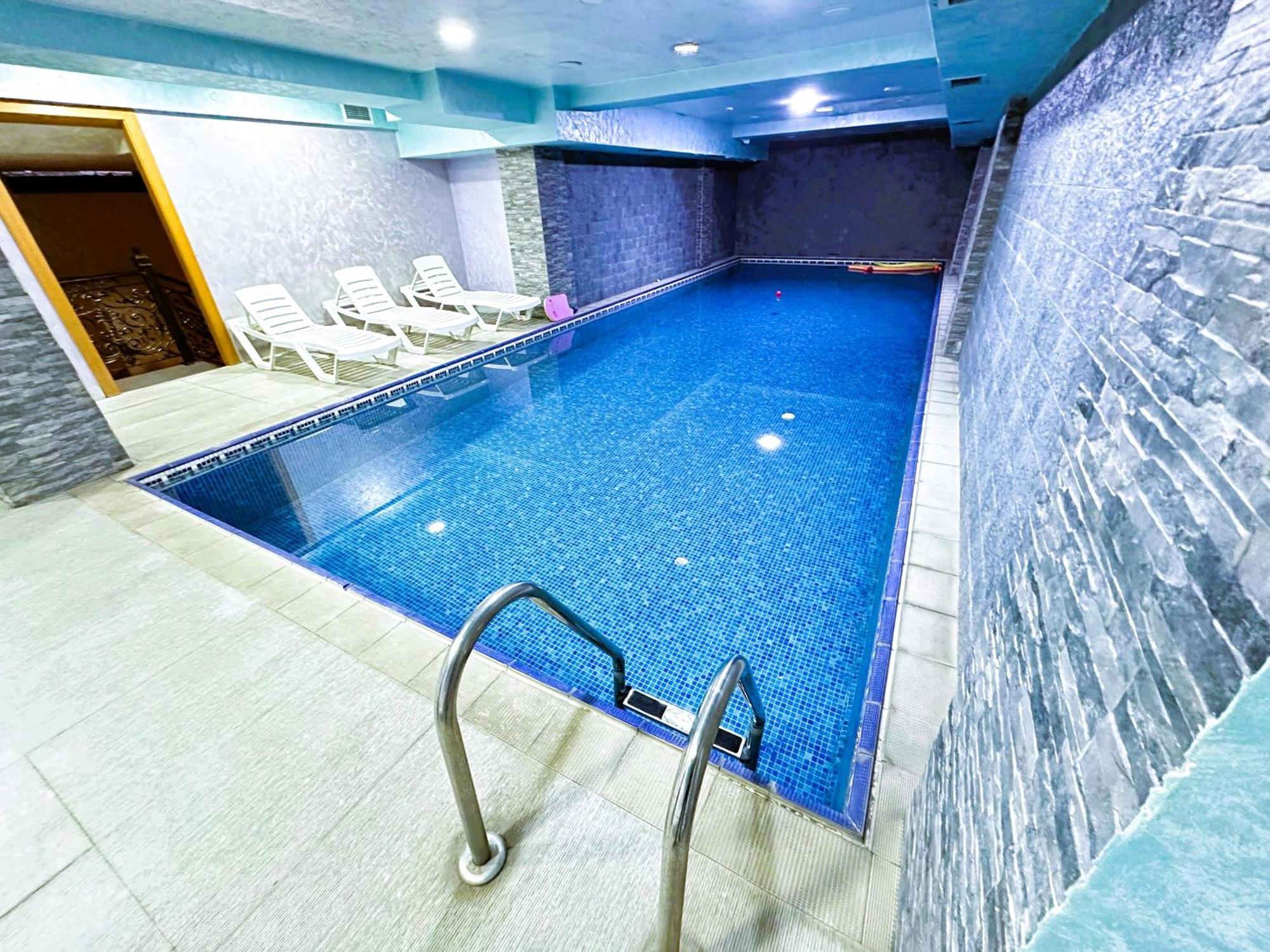 Gm City Hotel Baky Esterno foto