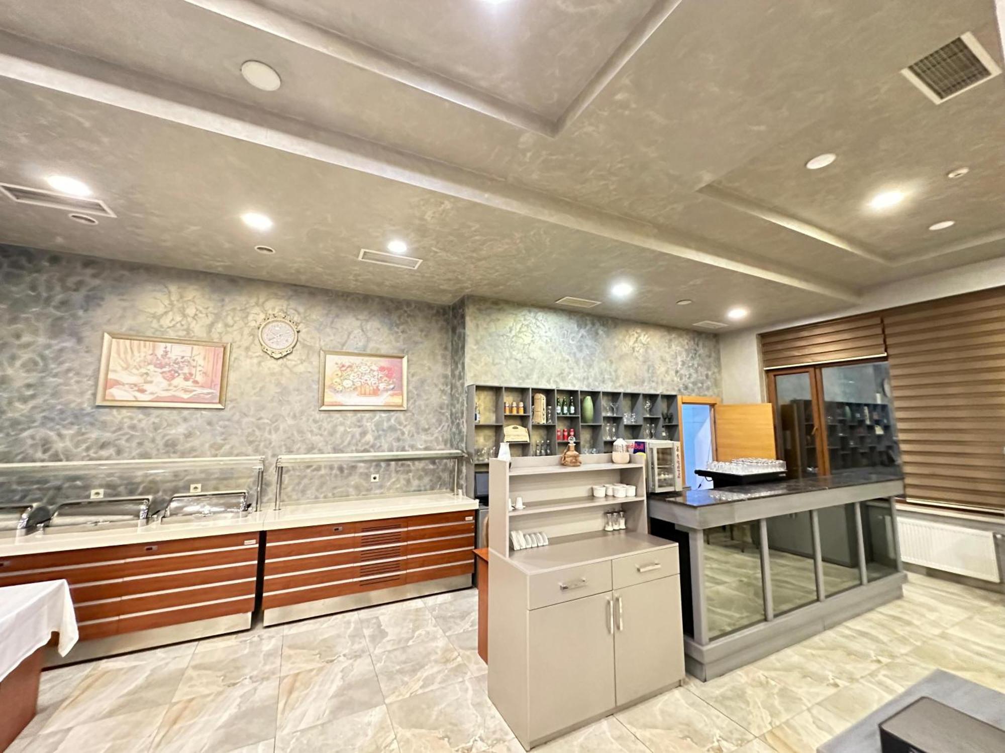 Gm City Hotel Baky Esterno foto